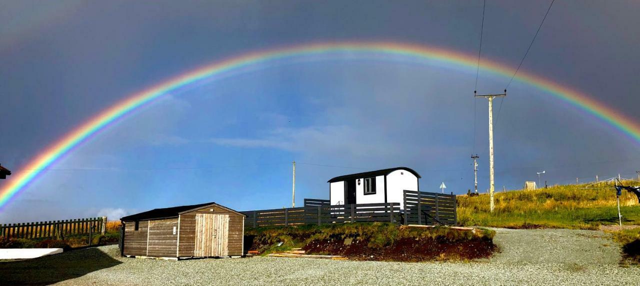The Shepherds Hut Villa Lonmore Exterior foto
